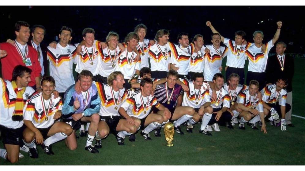 Hành trình lên ngôi của Tây Đức