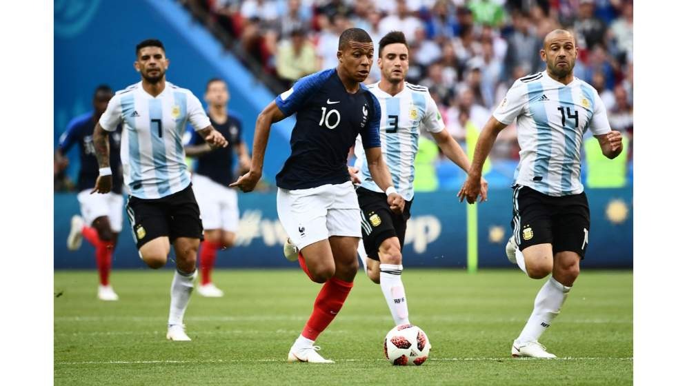 Trận Argentina và khoảnh khắc định danh siêu sao